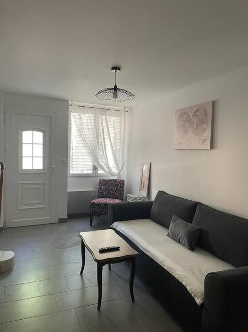 Maison Lumineuse Villemoustaussou Εξωτερικό φωτογραφία